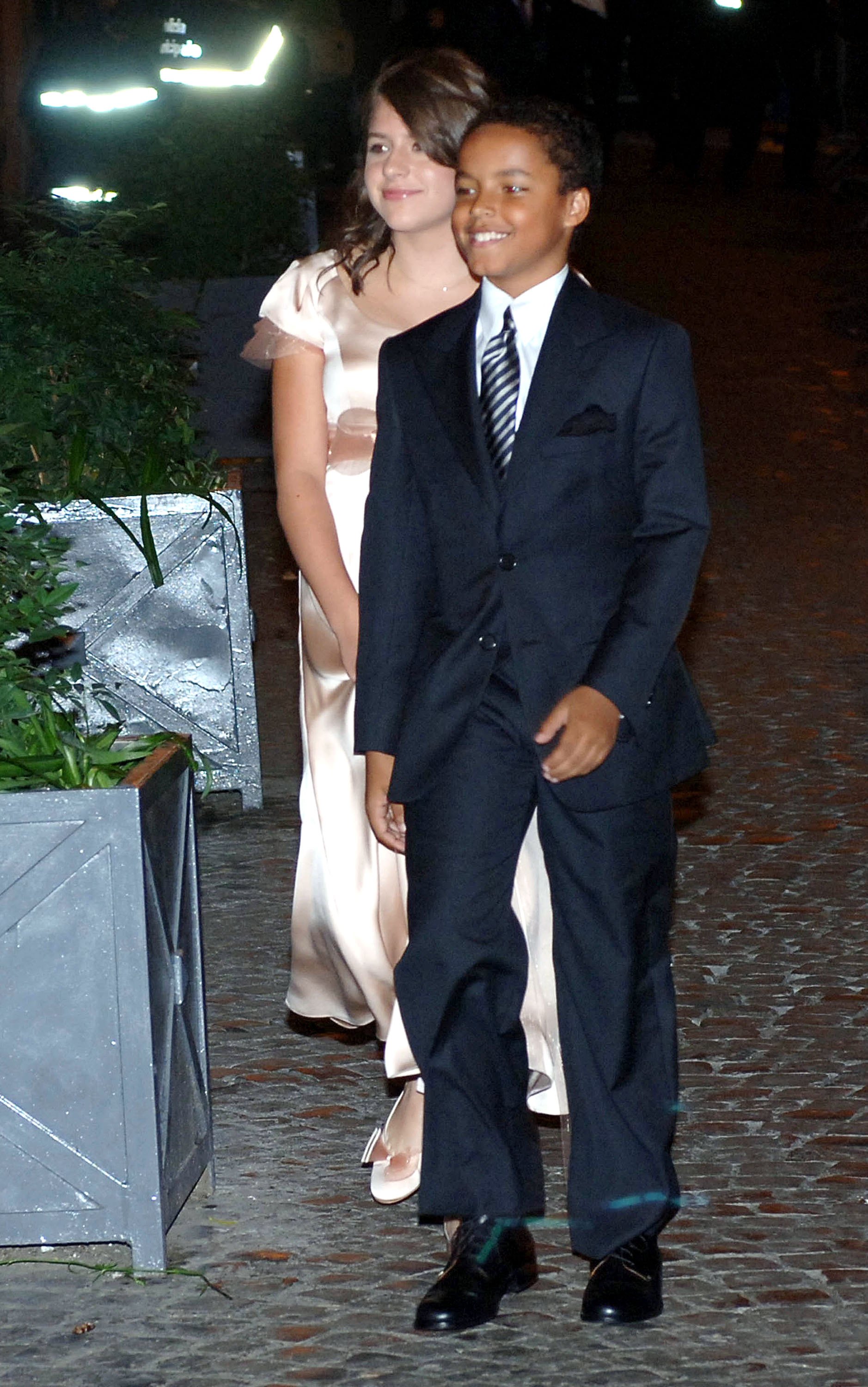 Isabella and Connor Cruise in central Rome prior to a dinner with Katie Holmes and Tom Cruise on November 16, 2006 in Rome, Italy | Source: Getty Images