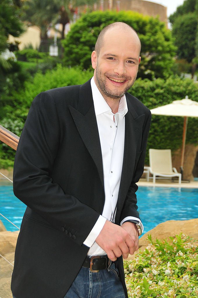 Virgile Bayle lors du 50ème festival de la télévision de Monte Carlo en 2010. l Source : Getty Images