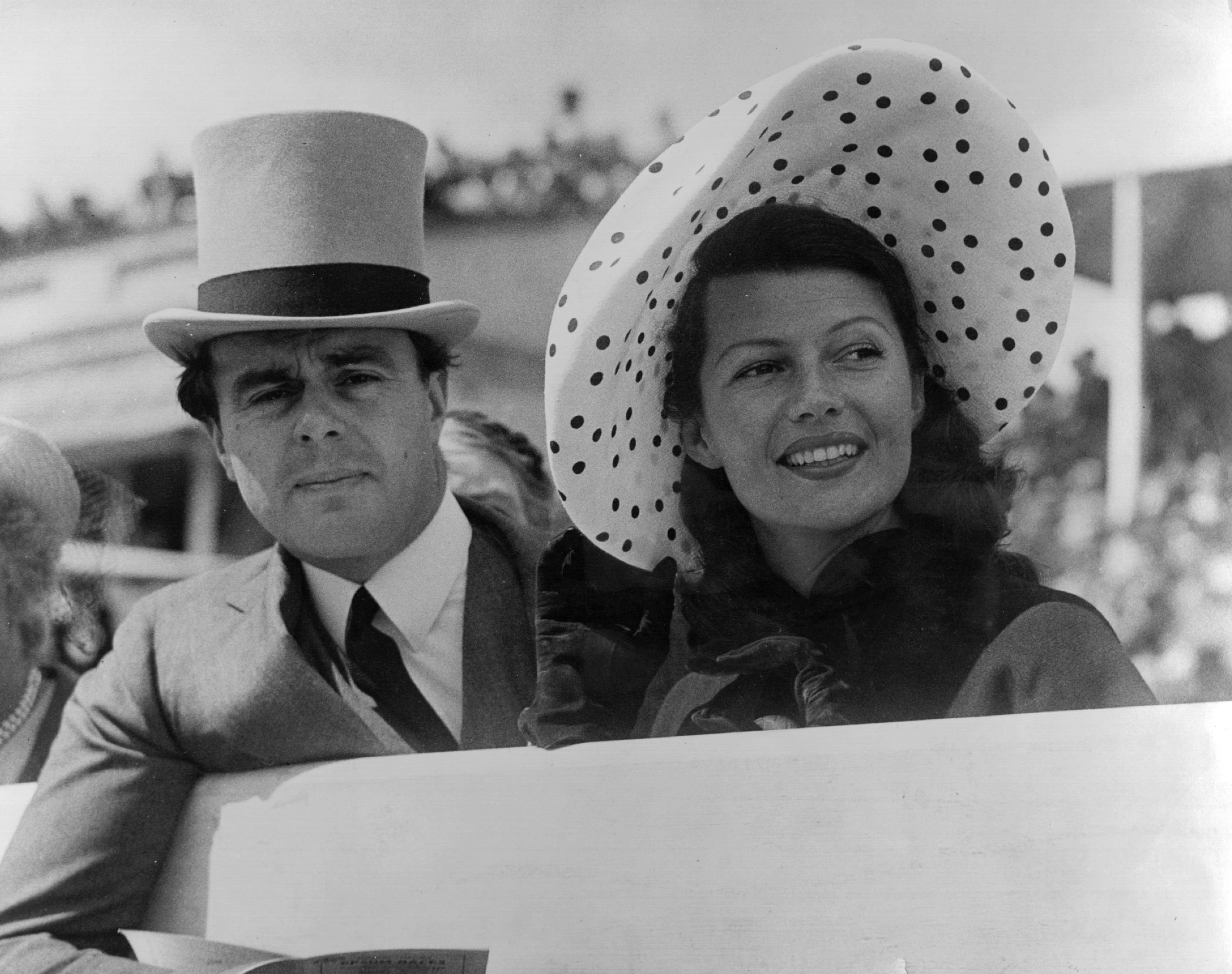 Rita Hayworth and her husband Prince Aly Khan at Epsom races  | Source: Getty