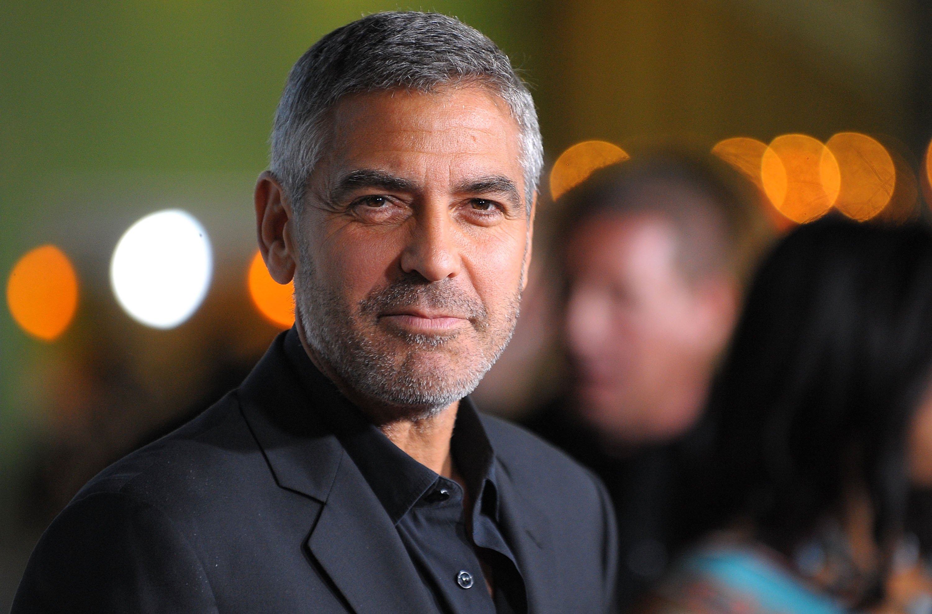 George Clooney at the premiere of Paramount Pictures' "Up In The Air" at Mann Village Theatre on November 30, 2009, in Westwood, California | Source: Getty Images