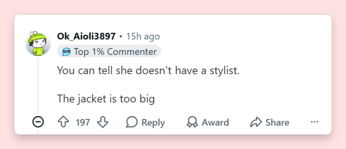 While some people discussed the Princess of Wales's actions before entering the tennis club, others focused on her clothes. | Source: Reddit/RoyaltyTea