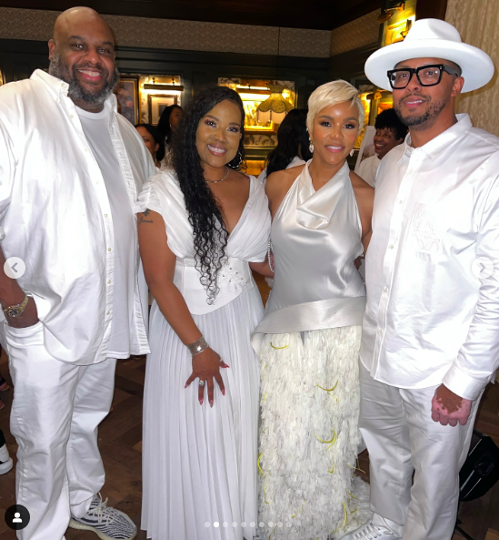 LeToya Luckett and Taleo Coles posing for a picture with guests at their wedding, posted on August 2, 2024 | Source: Instagram/iamaventergray