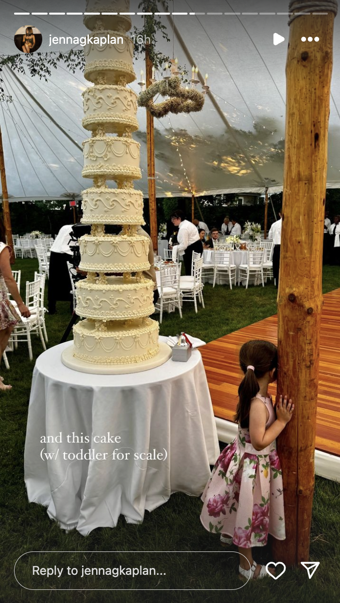 Mariah Kennedy Cuomo and Tellef Lundevall's wedding cake, posted on July 22, 2024 | Source: Instagram/jennagkaplan