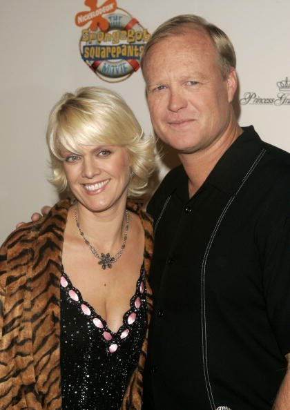 Bill Fagerbakke and Catherine McClenahan attended the premiere of "Spongebob Squarepants - The Movie" on November 17, 2004 in New York City. | Photo: Getty Images