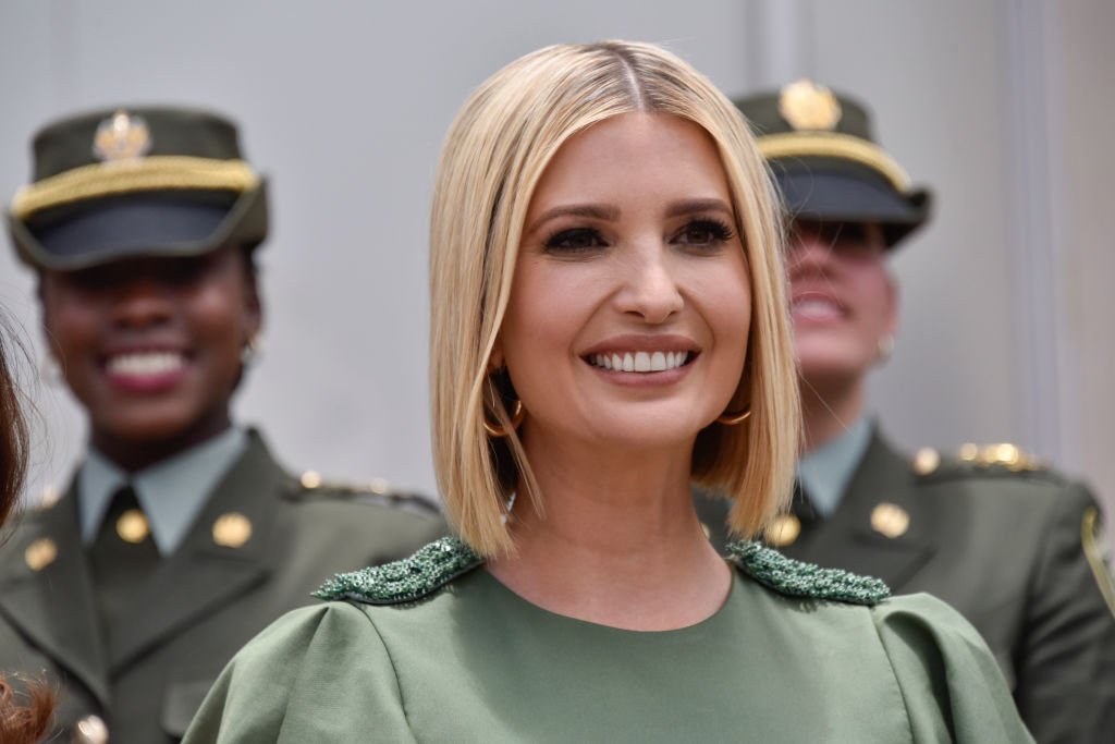 Advisor to the US President Ivanka Trump smiles during a meeting with female police cadets at General Santander National Police Academy in Bogota, Colombia | Photo: Getty Images