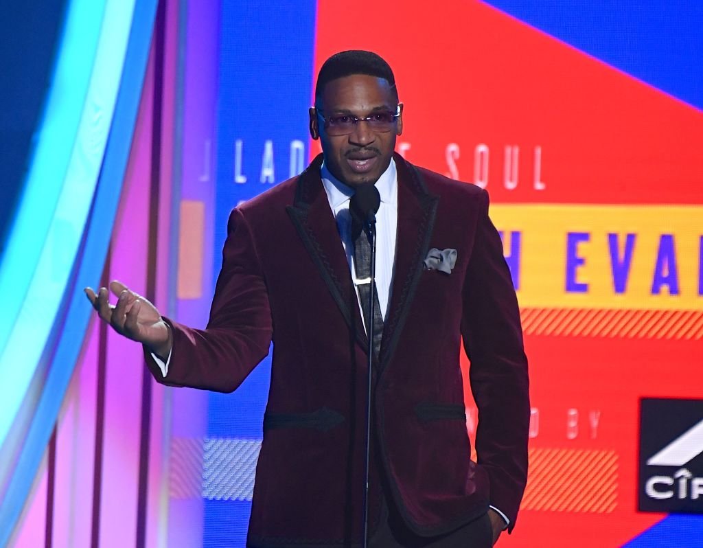 Record producer Stevie J speaks onstage during the 2018 Soul Train Awards in Las Vegas, Nevada. | Photo: Getty Images