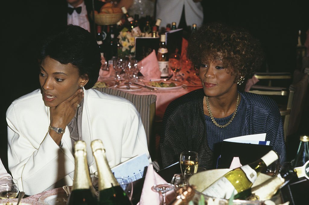 Robyn Crawford and Whitney Houston in 1988. | Photo: Getty Images