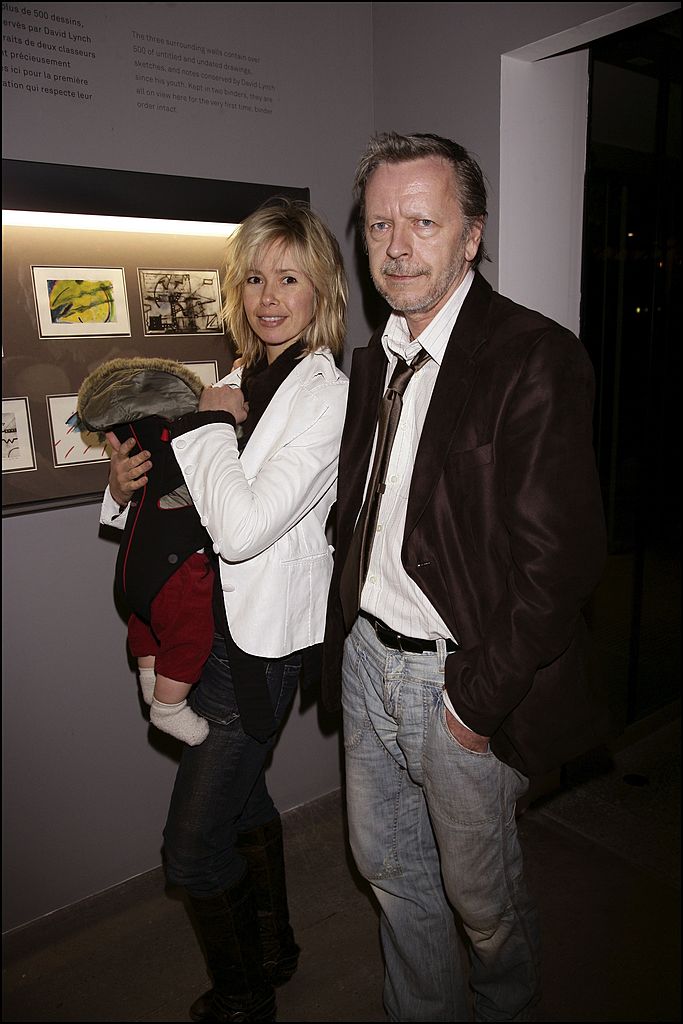 Romane Serda, Renaud et leur fils Malone, le 1er mars 2007. | Photo : Getty Images