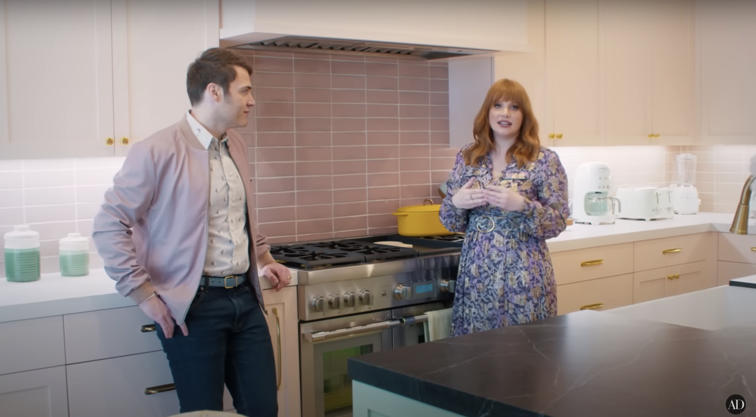 Bryce Dallas Howard's kitchen. | Source: Youtube/Architectural Digest