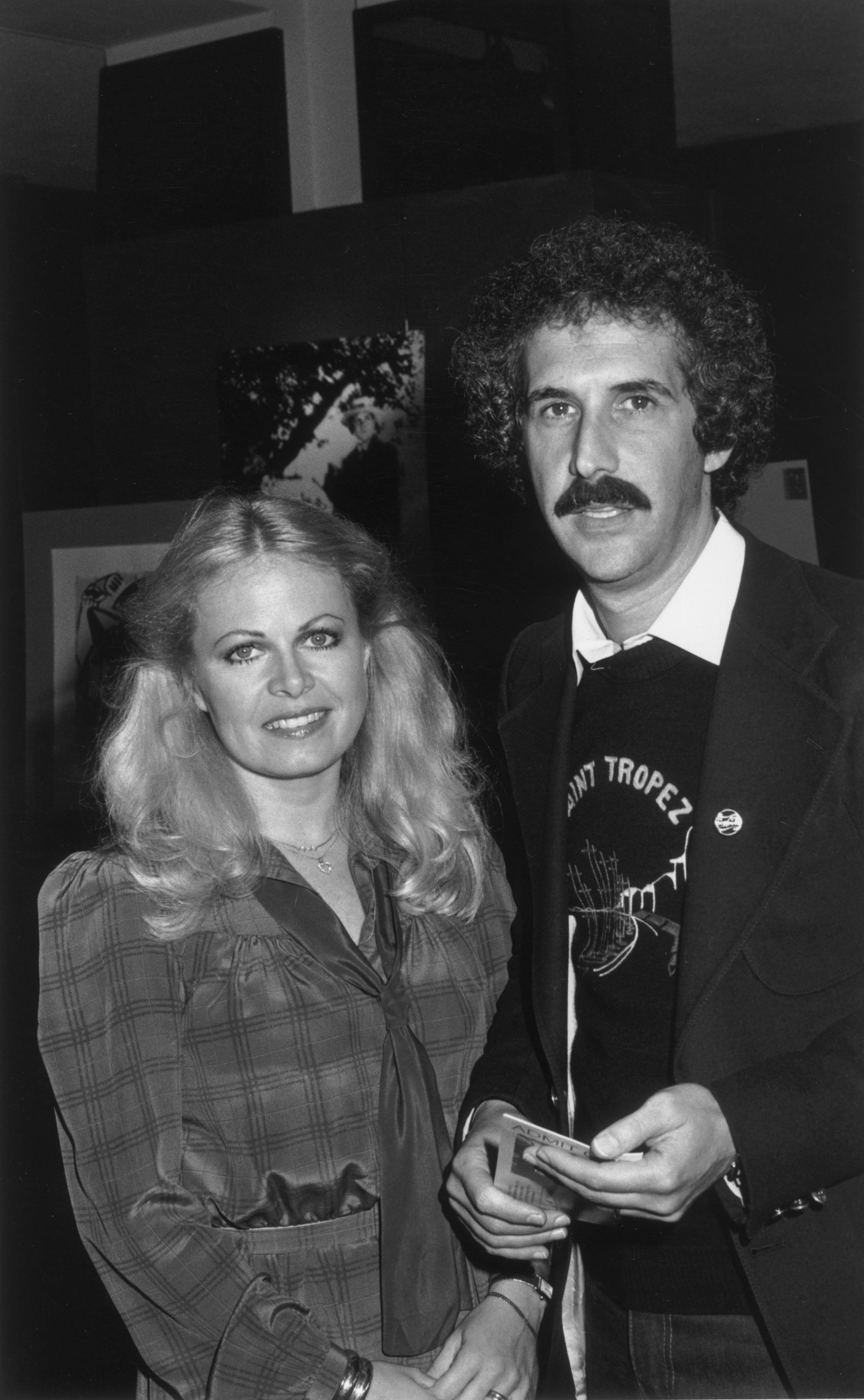 The actress with her husband at the VIP screening of "The Competition" on December 1, 1980 | Source: Getty Images