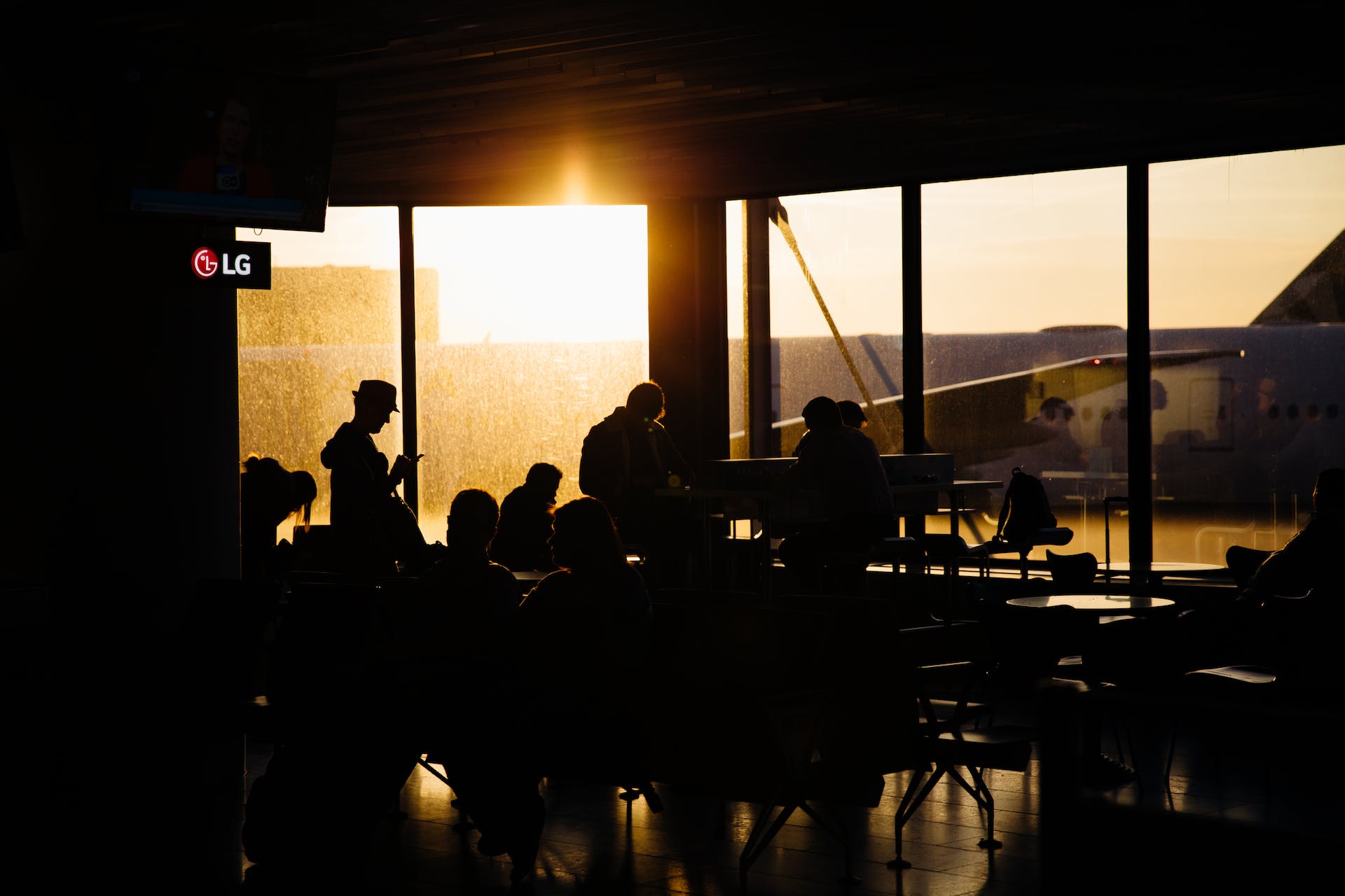 People sitting in an airport | Source: Pexels