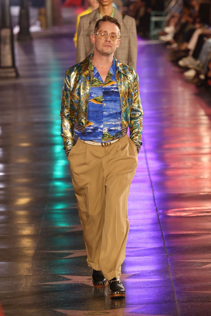 Macaulay Culkin walks the runway at the 2021 Gucci Love Parade down Hollywood Boulevard on November 02, 2021, in Hollywood | Photo: Getty Images