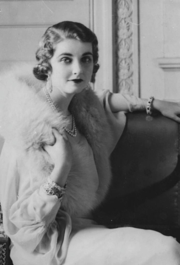 Portrait of American heiress to the Woolworth estate, Barbara Hutton in 1935 | Photo: Getty Images