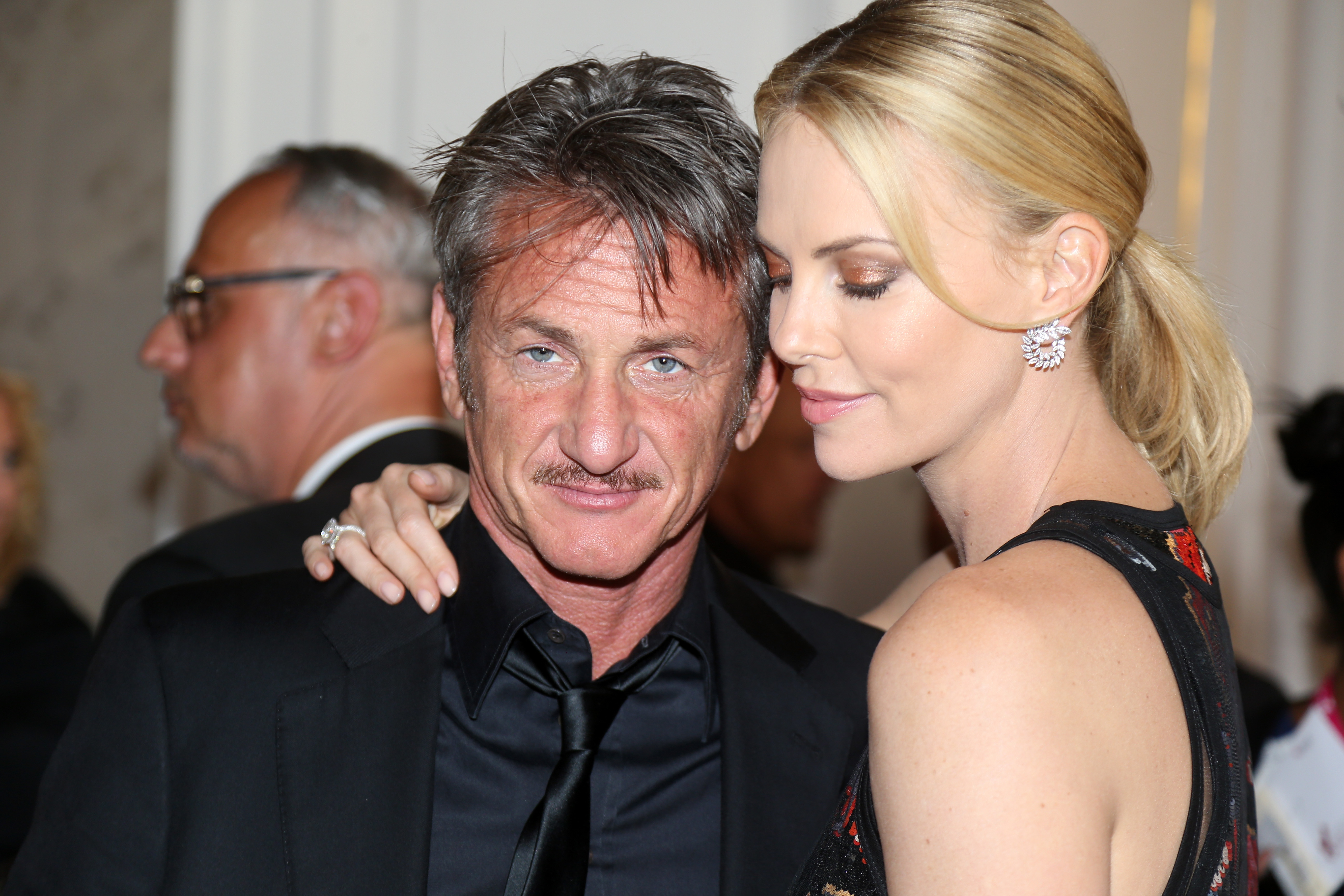 Sean Penn and Charlize Theron in Vienna, Austria on May 16, 2015 | Source: Getty Images