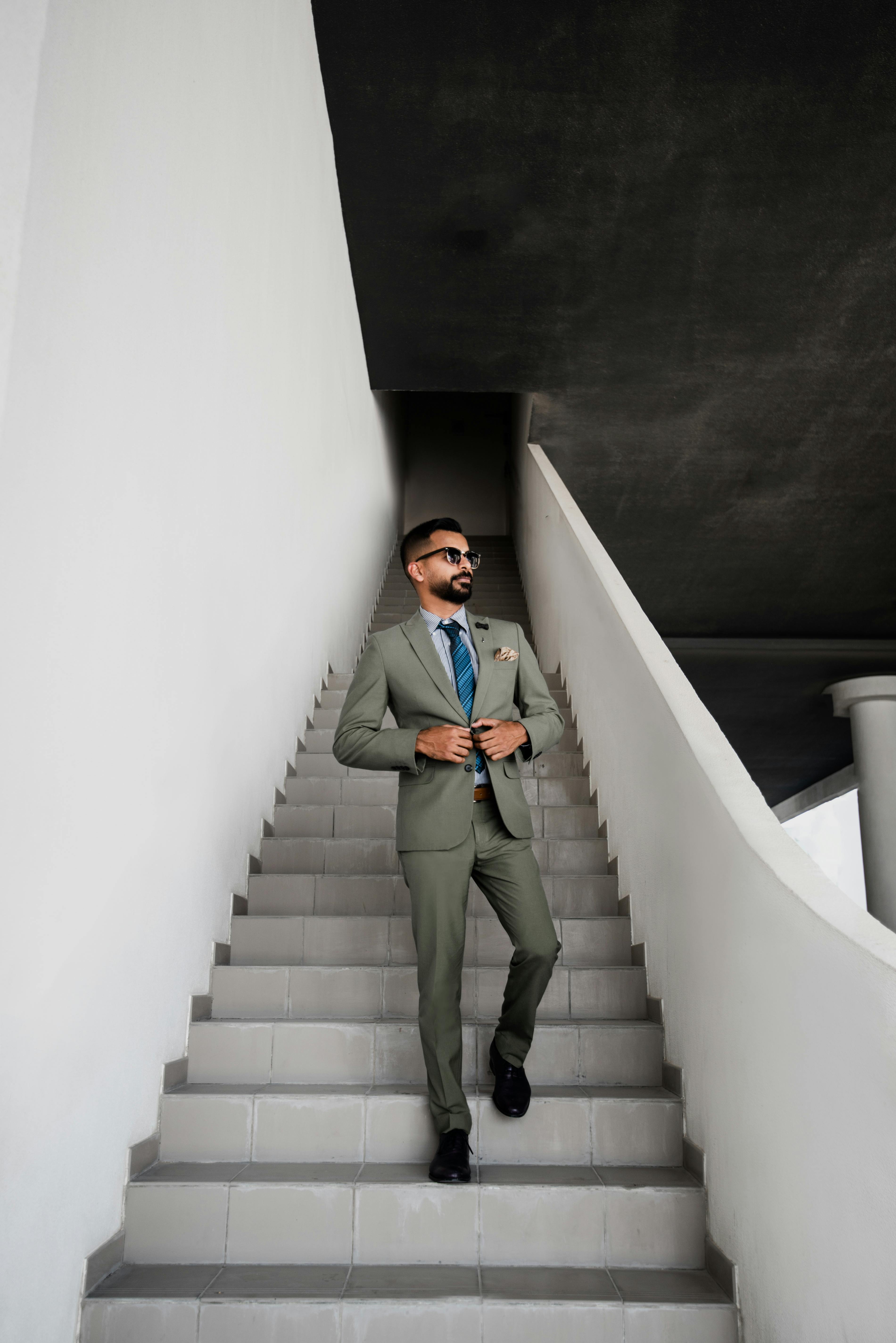 A man in a sharp suit | Source: Pexels