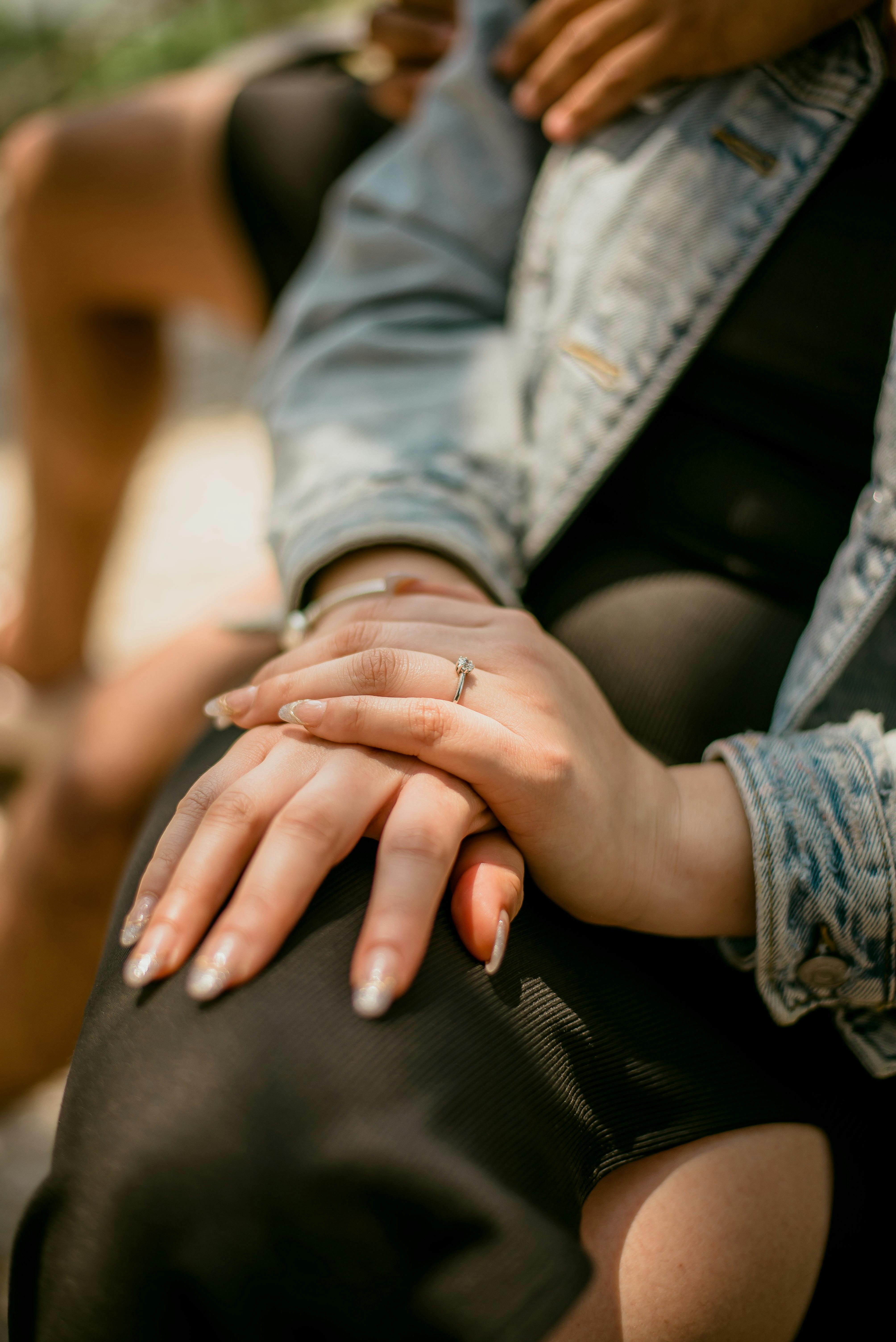 A woman showing off her engagement ring | Source: Pexels