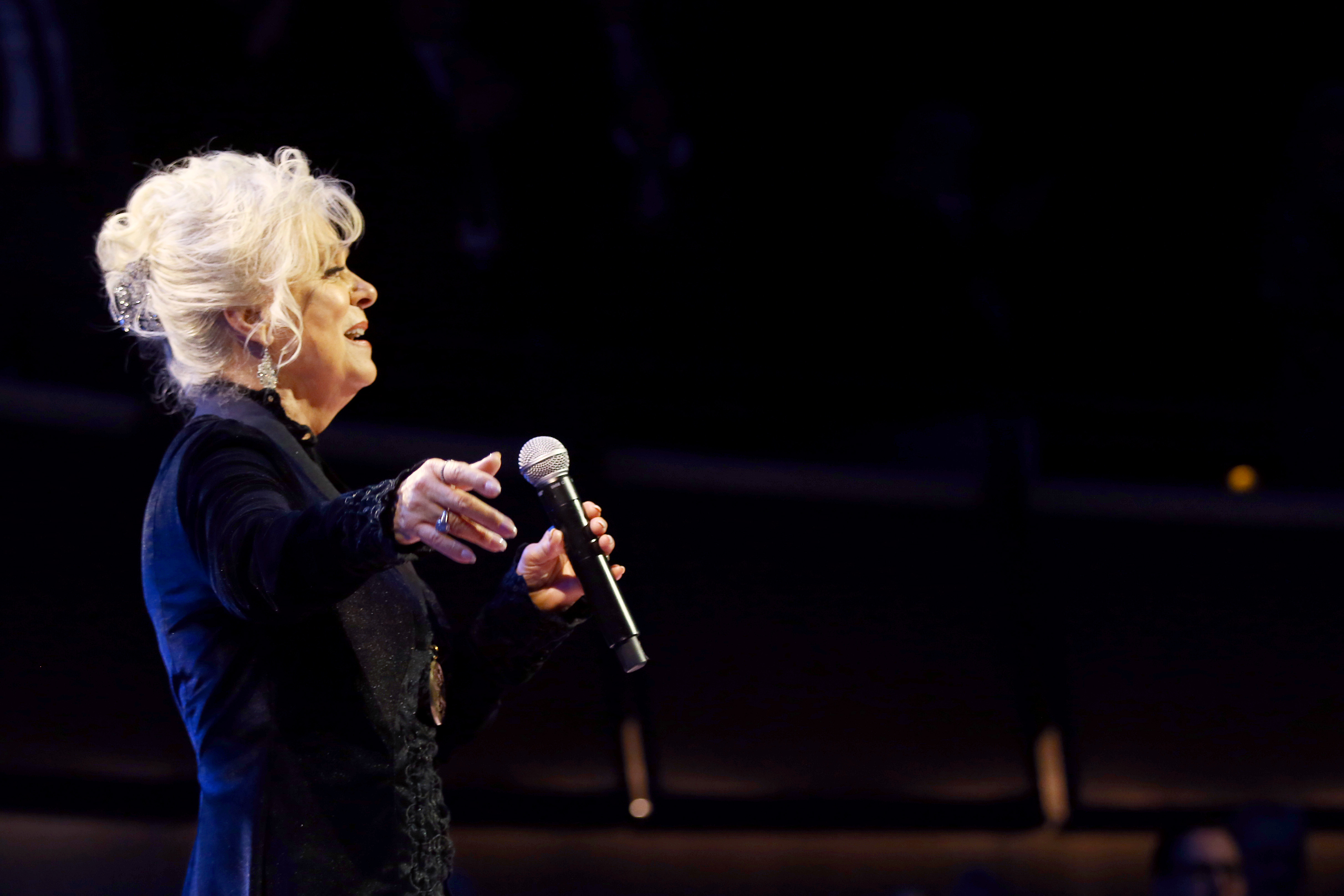 The country singer performs at Country Music Hall of Fame and Museum on November 21, 2021 | Source: Getty Images