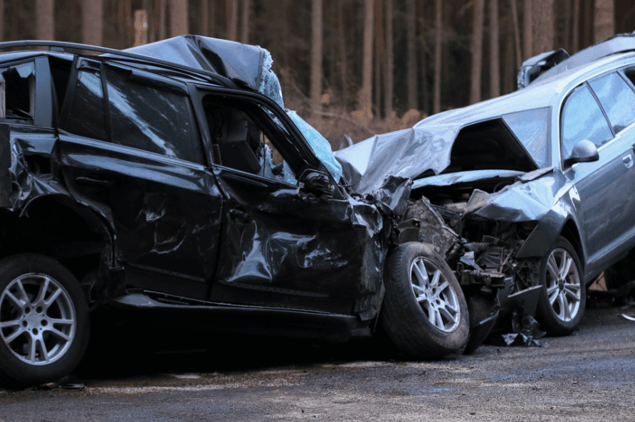 Collision des voitures | Source : Shutterstock