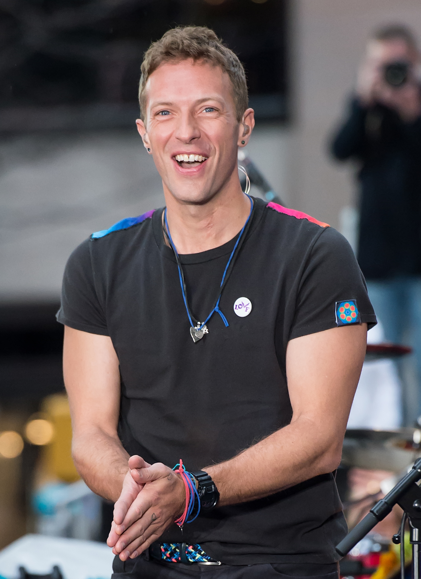 Chris Martin performs on NBC's "Today" at Rockefeller Plaza in New York City on March 14, 2016 | Source: Getty Images