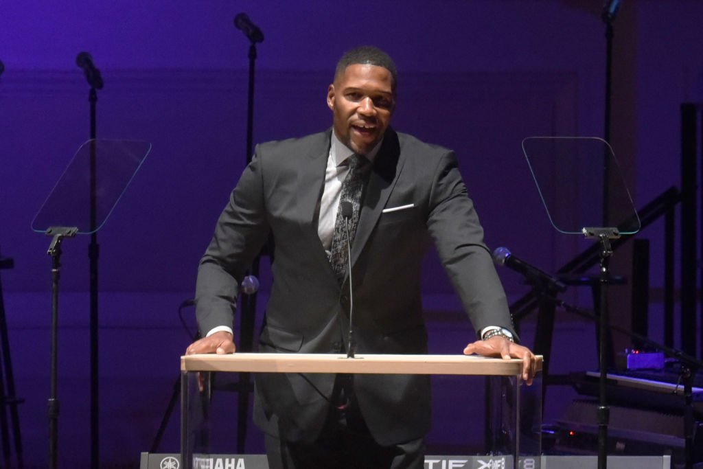 Michael Strahan speaks onstage during the 2018 GOOD+ Foundations Evening of Comedy + Music Benefit, presented by Samsung Electronics America at Carnegie Hall | Photo: Getty Images