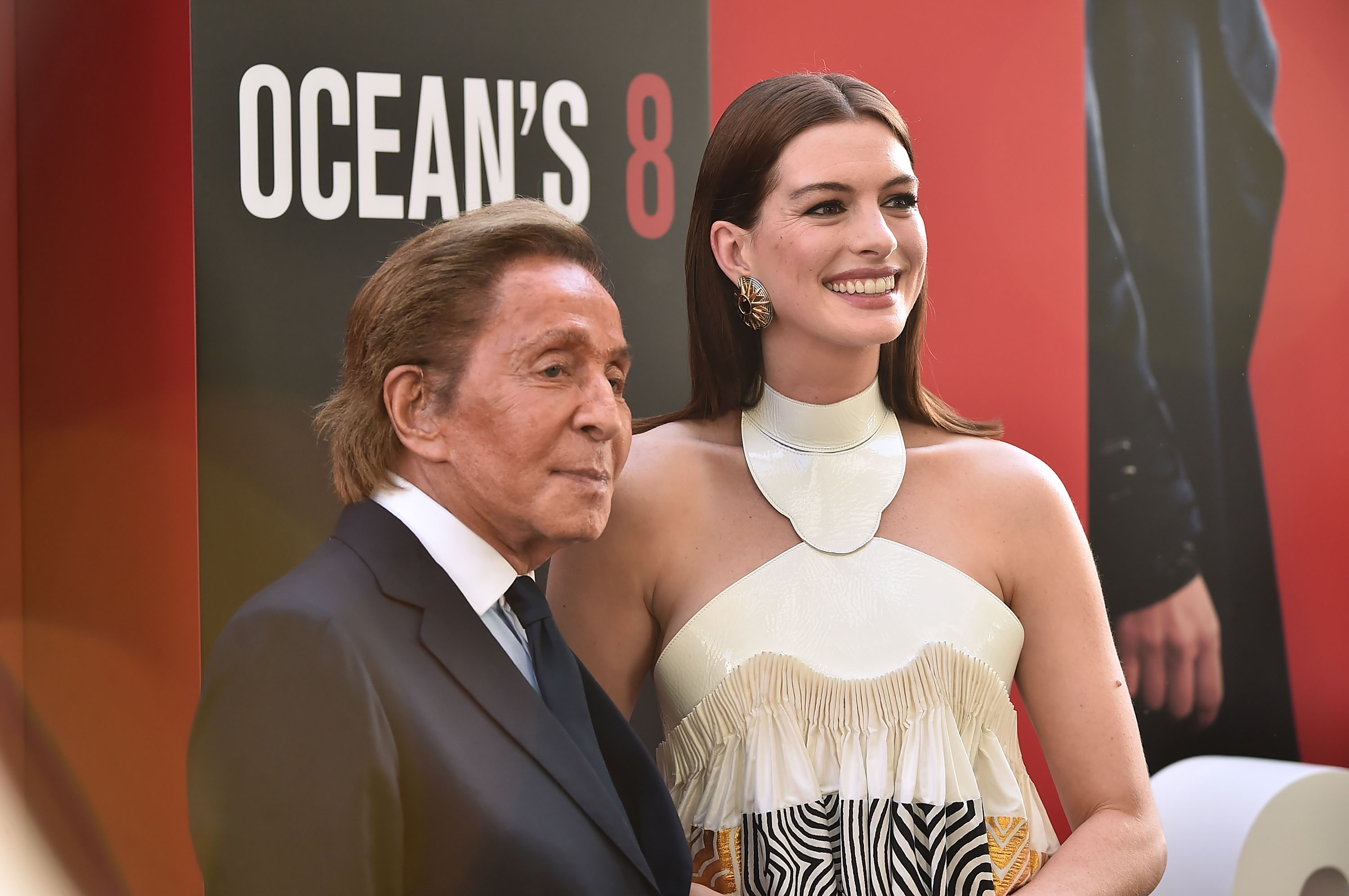 Valentino Garavani with Anne Hathaway at the "Ocean's 8" world premiere in New York City, on June 5, 2018 | Source: Getty Images