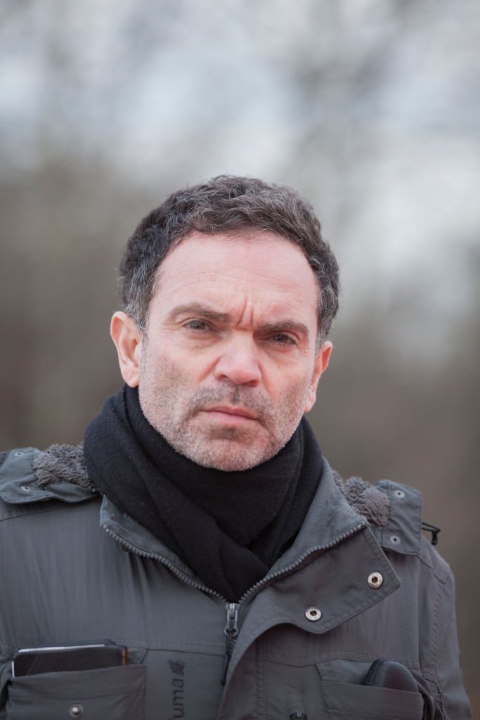 Yann Moix le 5 mars 2018 à Calais. l Source : Getty Images