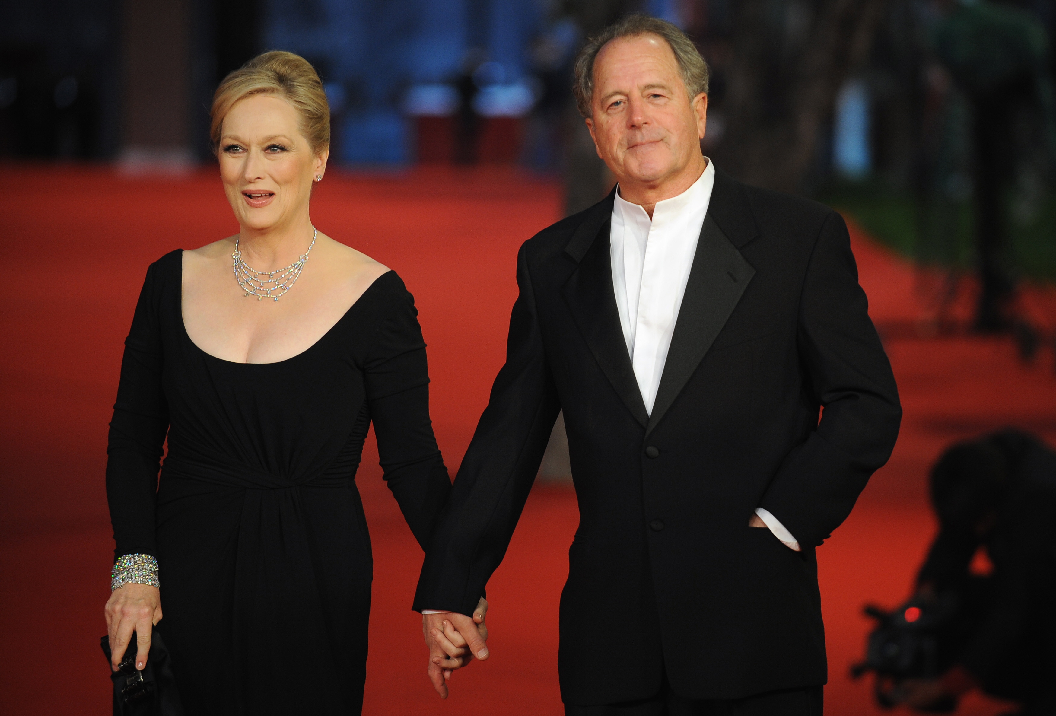Meryl Streep and Don Gummer on the red carpet during the Rome Film Festival in Rome, Italy, on October 23, 2009 | Source: Getty Images
