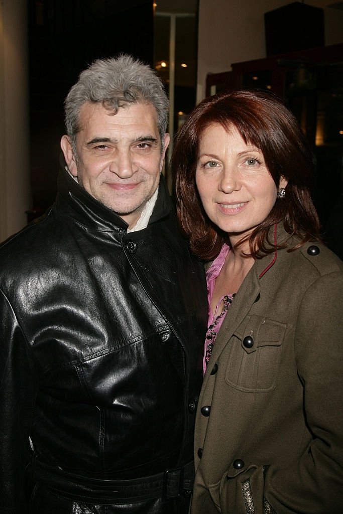 Véronique Genest et son mari Meyer Bokobza assistent à la 100e représentation de la pièce "Toc Toc". | Photo : Getty Images