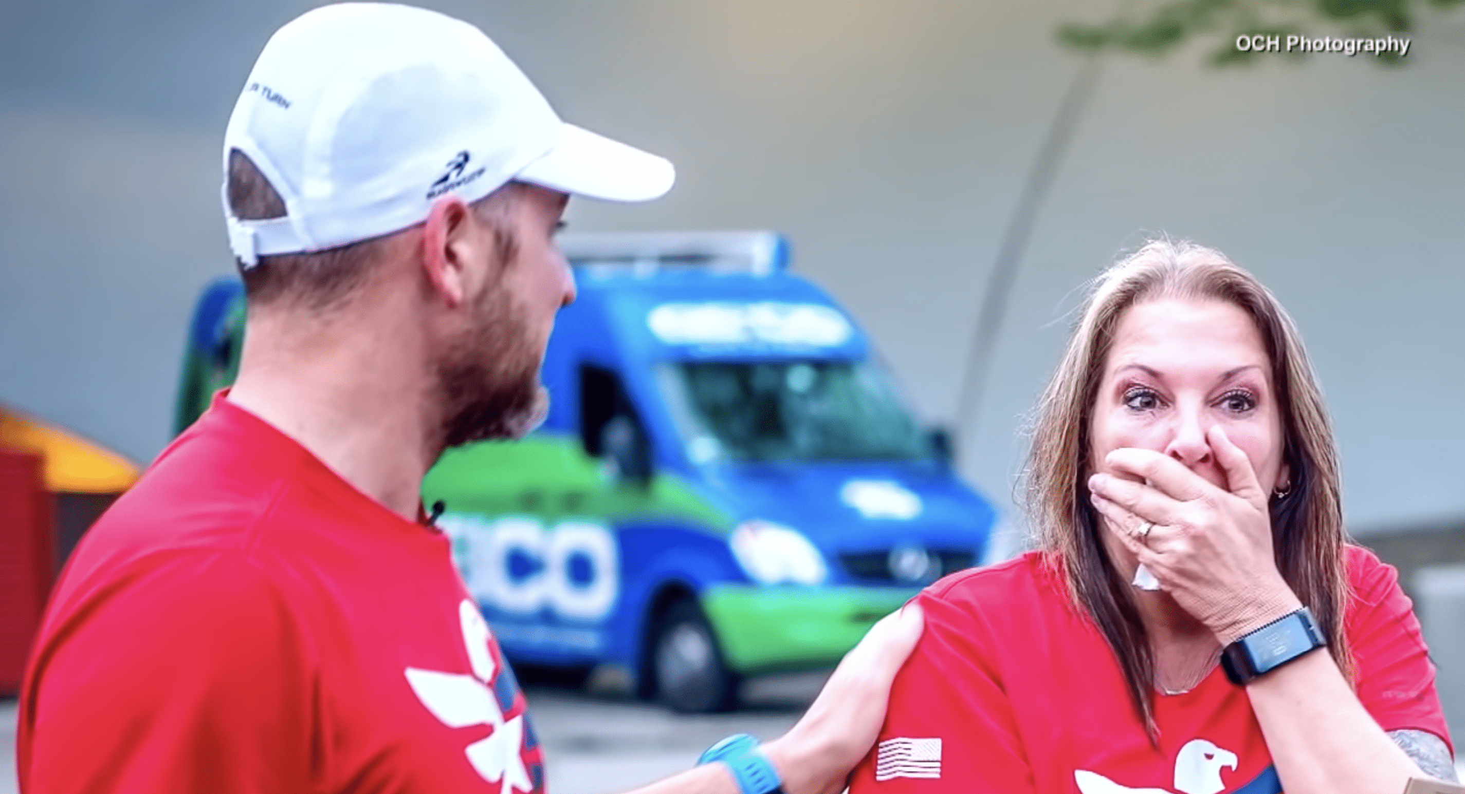 Stephen Strawn trying to calm down his shocked birth mom, Stacey Faix. | Photo: YouTube.com/Inside Edition