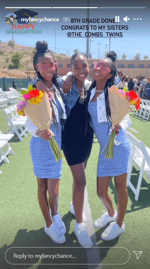 Chance Combs poses alongside sisters D'Lila and Jessie Combs at their middle school graduation. | Photo: Instagram/@myfancychance