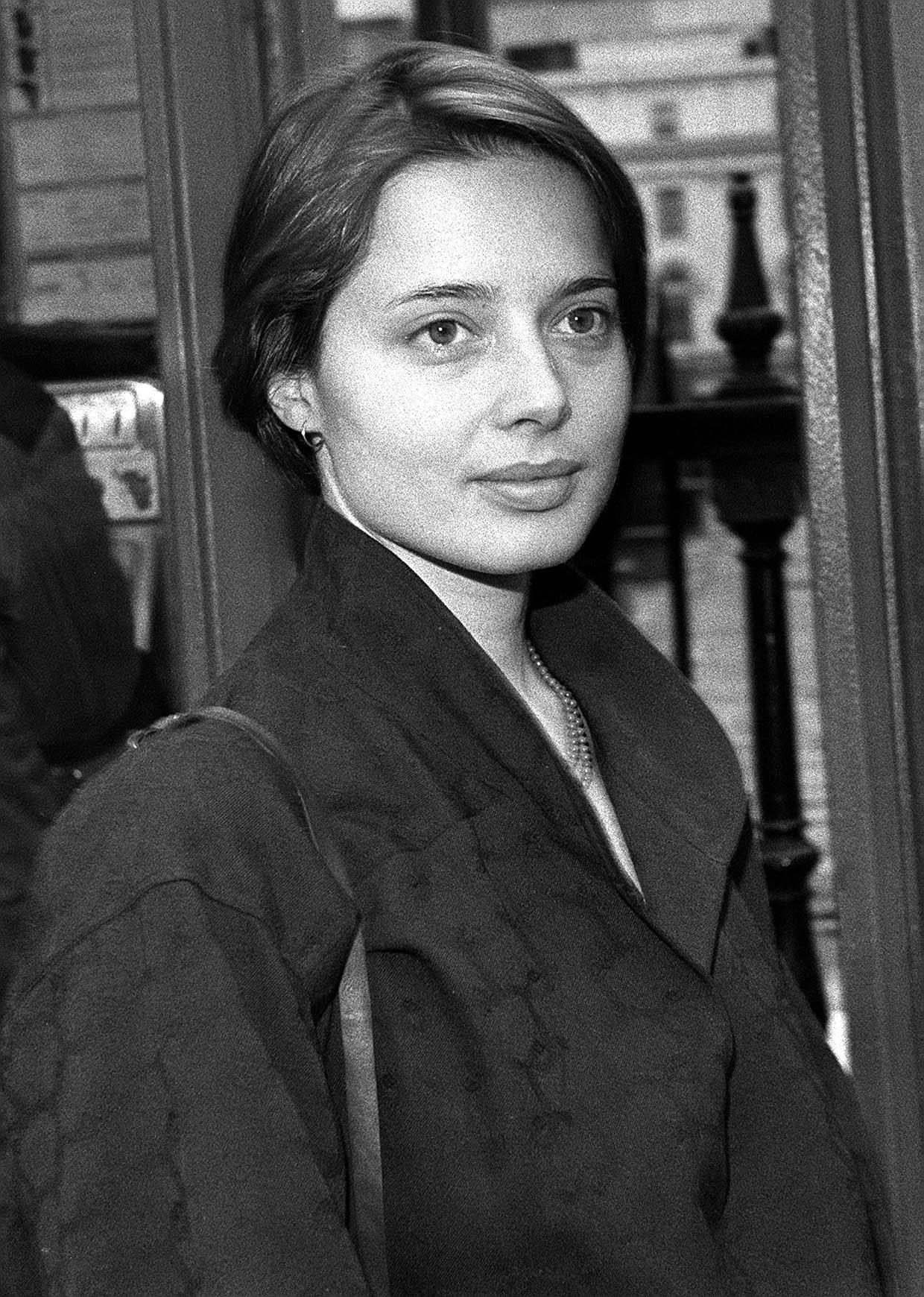 The Italian movie star at her mother's memorial service in 1982. | Source: Getty Images