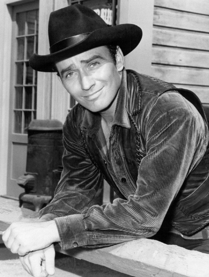 James Drury as The Virginian from the television program "The Virginian" in 1971. | Source: Wikimedia Commons.
