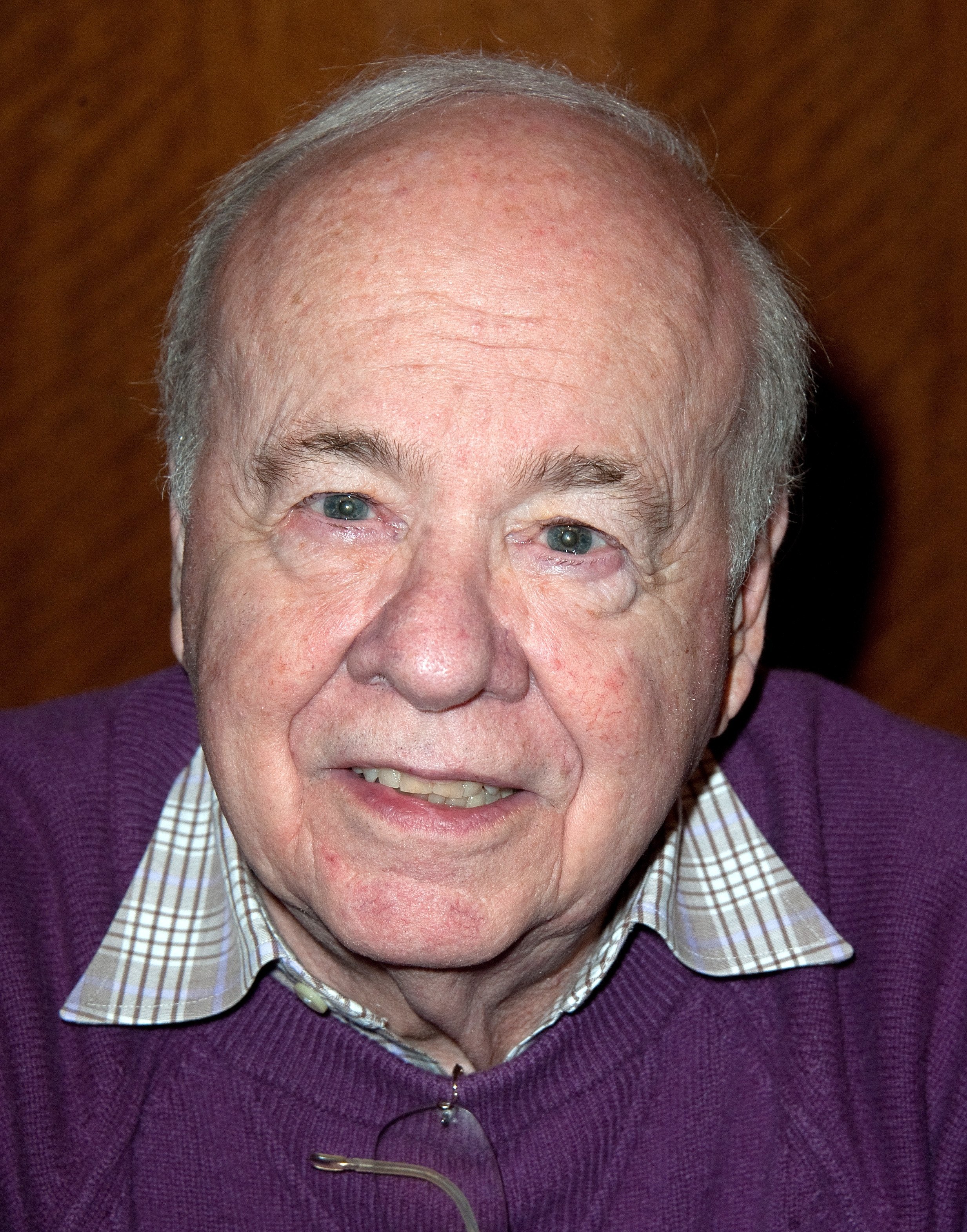 Tim Conway attending the The Hollywood Show at Lowes Hollywood Hotel | Photo: Getty Images