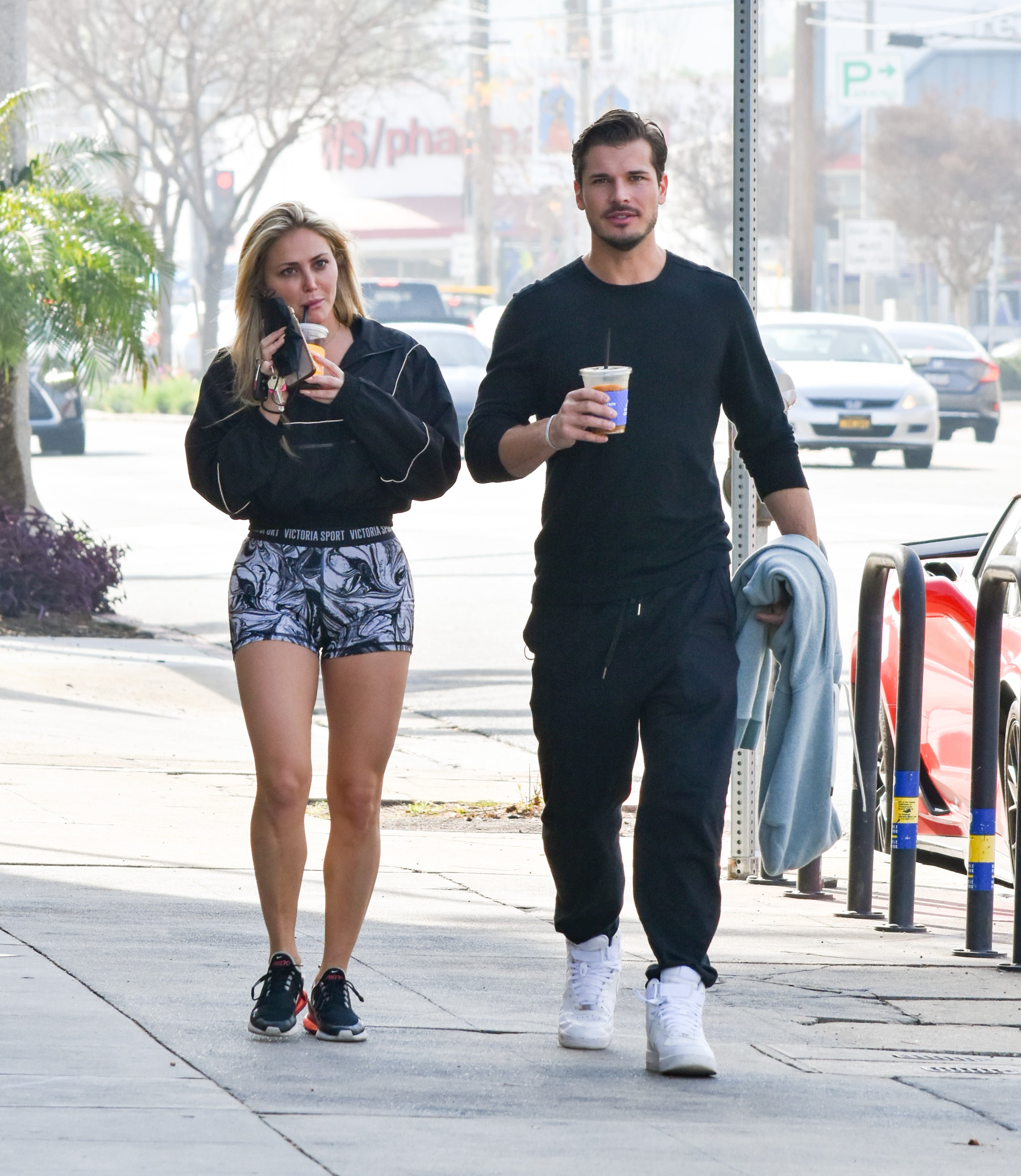 Gleb Savchenko and his girlfriend Cassie Scerbo spotted in L.A., February, 2021. | Photo: Getty Images.
