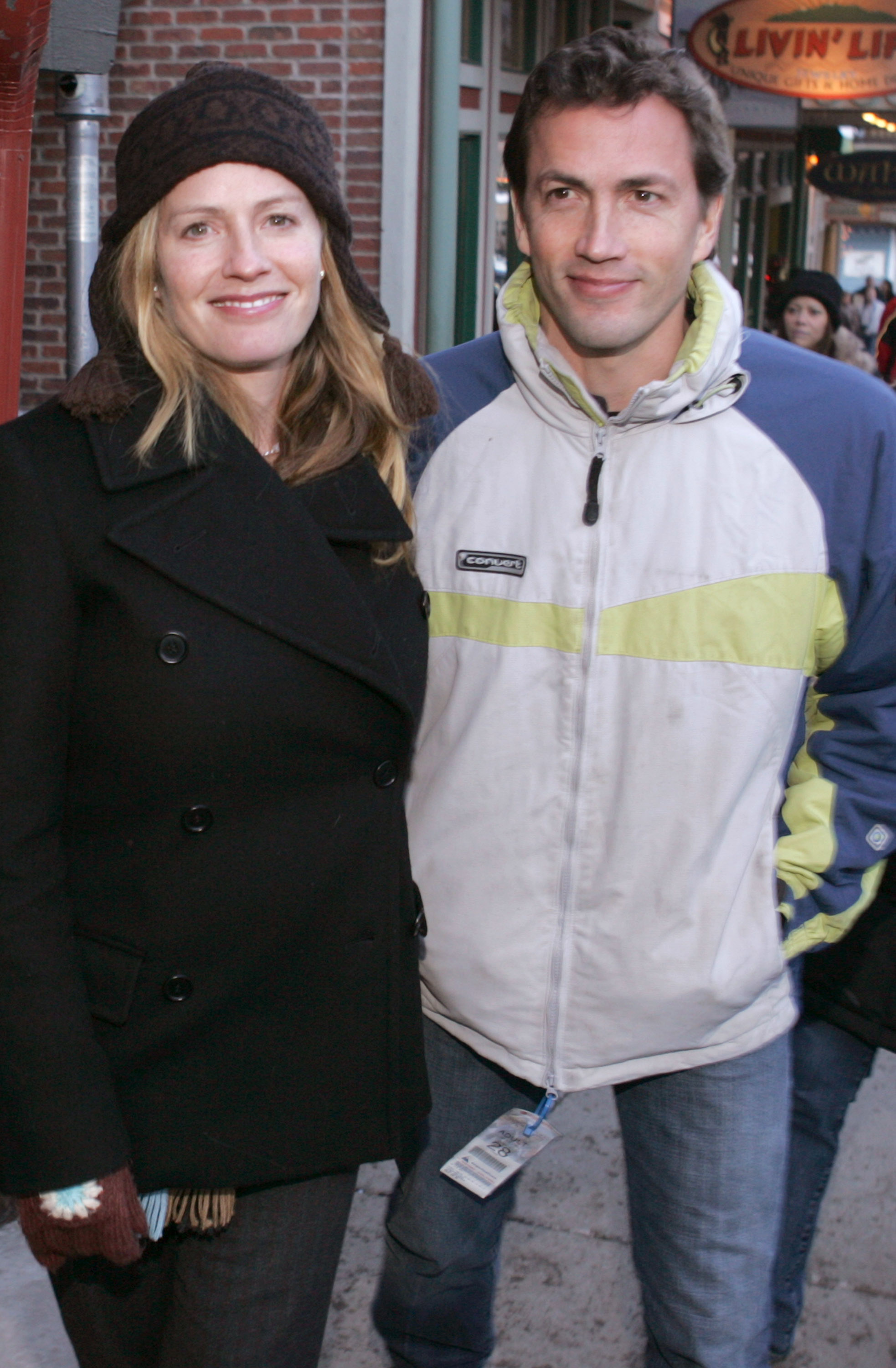 The actor with his sister are pictured on January 23, 2006 | Source: Getty Images