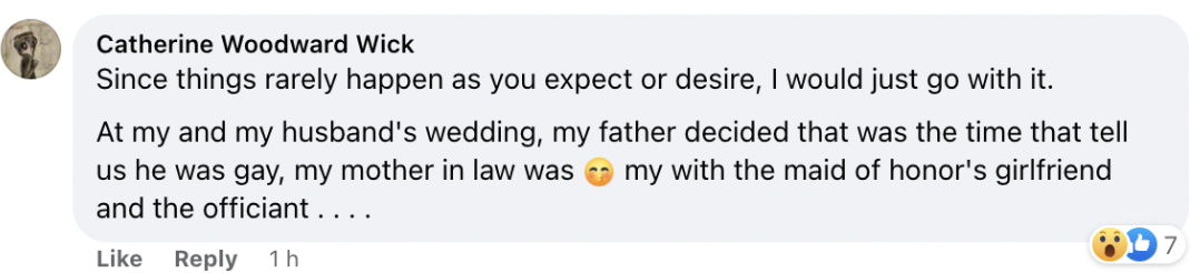 A comment left about a man's brother proposing at his wedding | Source: facebook.com/boredpanda/