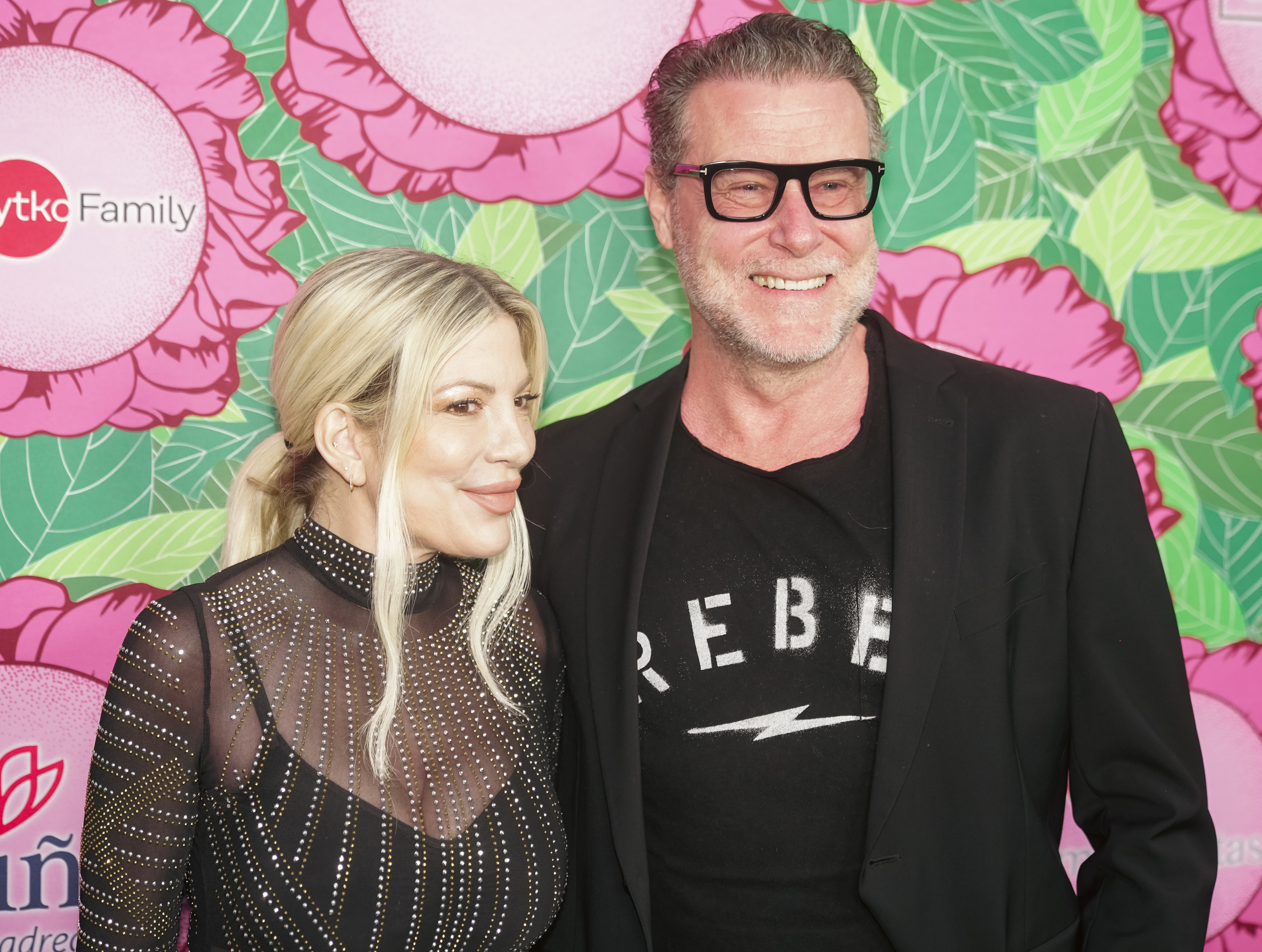 Tori Spelling and Dean McDermott at the Luskin Orthopedic Institute For Children Gala on June 10, 2023, in Universal City, California | Source: Getty Images