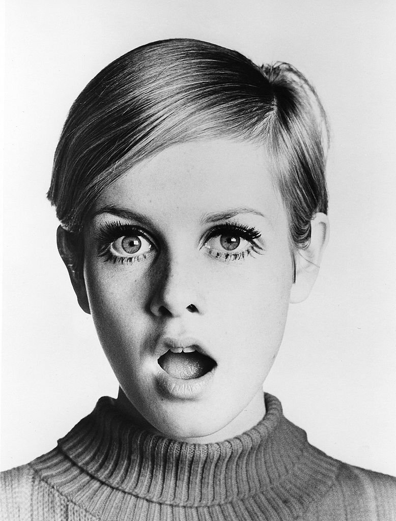 Twiggy poses for a portrait during the filming of "Twiggy in Hollywood" that aired in 1967 on ABC-TV, in Los Angeles, California. | Source: Getty Images