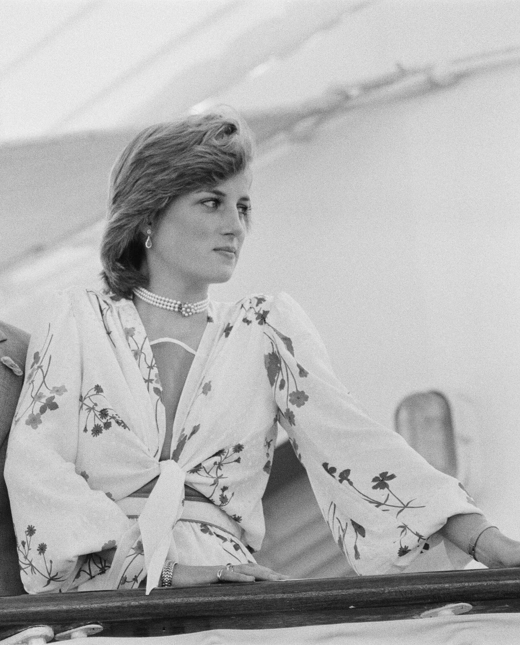 Prinzessin Diana in Gibraltar für ihre Flitterwochen mit ihrem Ehemann Prinz Charles am 1. August 1981. | Quelle: Getty Images
