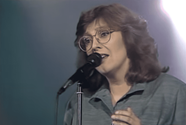 Rosa León cantando "Las cuatro y diez". | Captura de: YouTube/jaumequalsevol