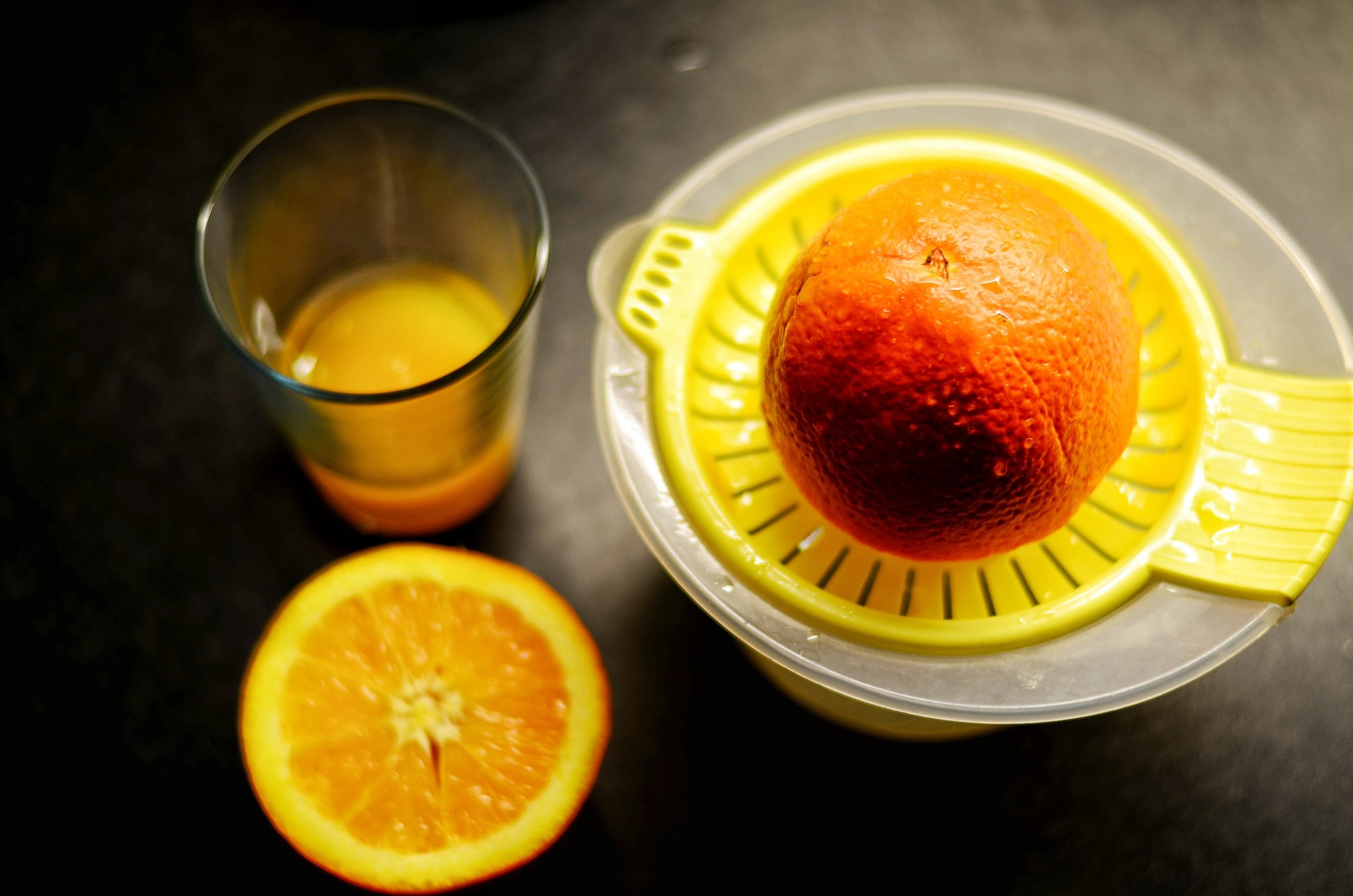 Close-up photo of an orange juicer | Photo: Getty Images