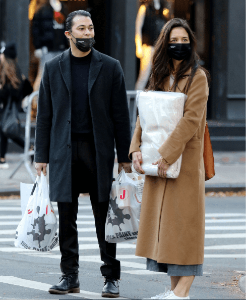 Aktris Katie Holmes ve Emilio Vitolo Jr. 16 Kasım 2020'de New York'ta |  Kaynak: Getty Images