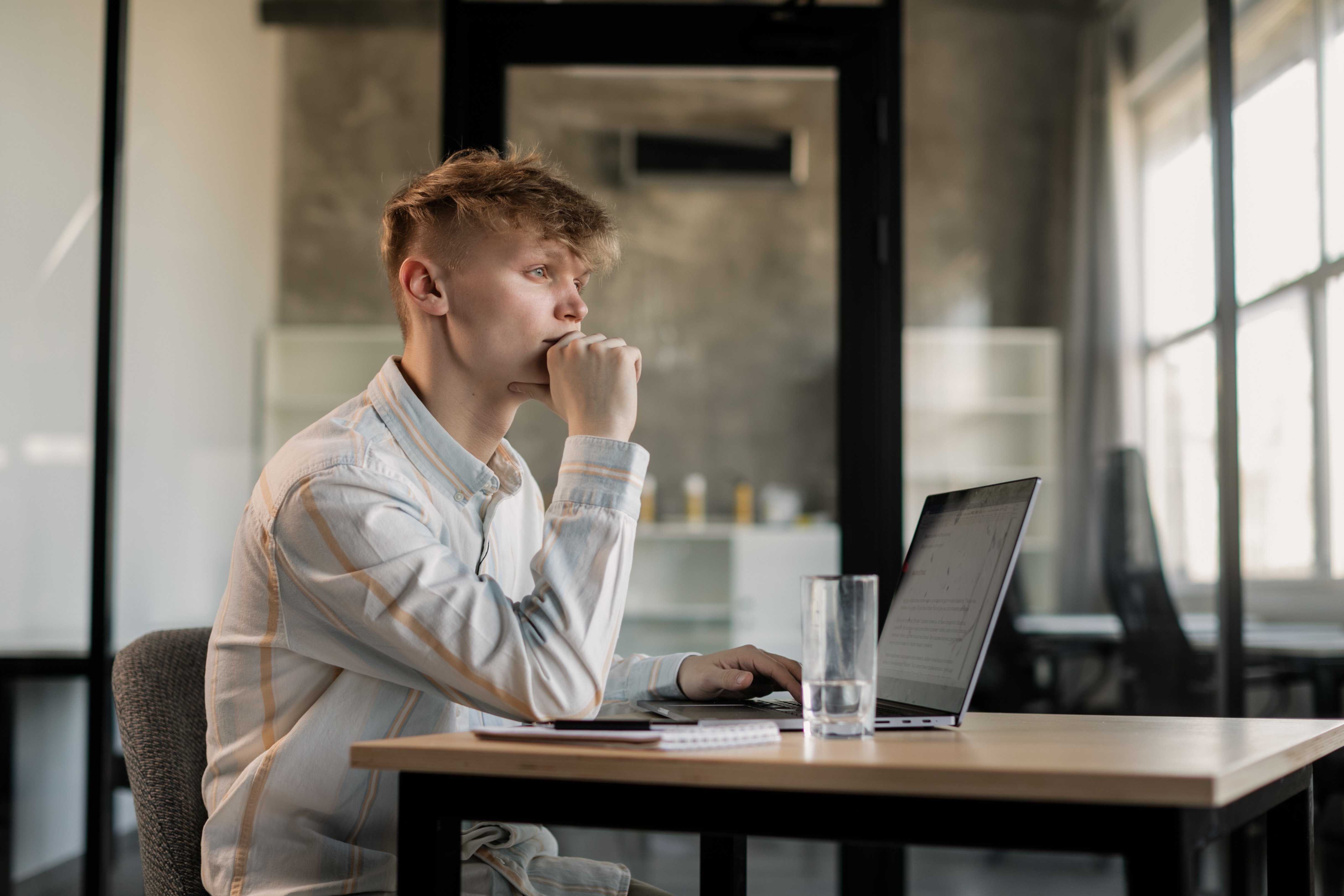 Lewis couldn't get Henry out of his head. | Source: Pexels
