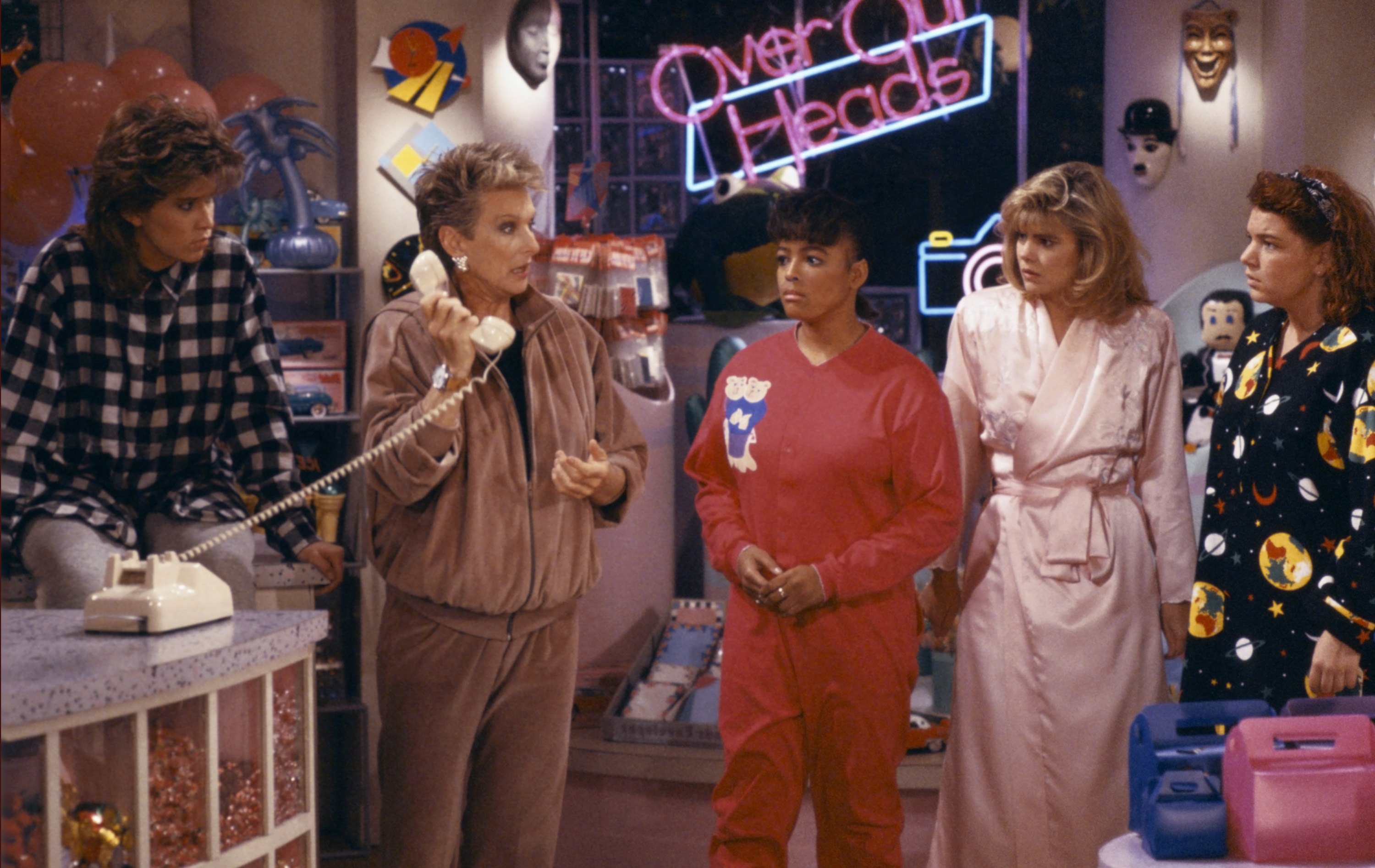 Nancy McKeon, Cloris Leachman, Kim Fields, Lisa Whelchel, and Mindy Cohn | Source: Getty Images