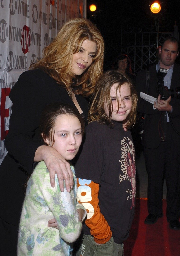 Kirstie Alley of "Fat Actress" with family during Showtime TCA Press Tour Party - Red Carpet at Universal Studios. | Source: Getty Images