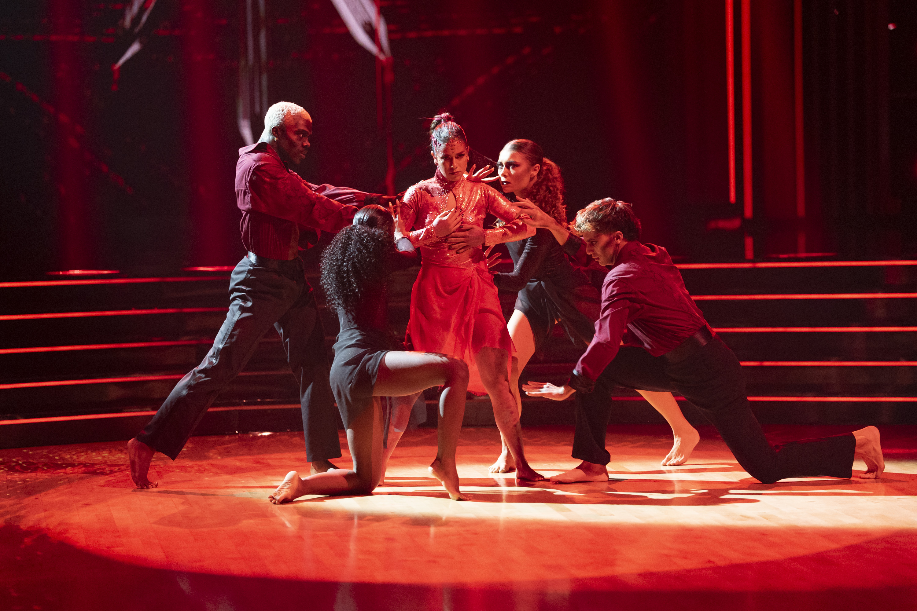 Jen Affleck and other dancers during the Halloween episode of "Dancing with the Stars" on October 28, 2025. | Source: Getty Images