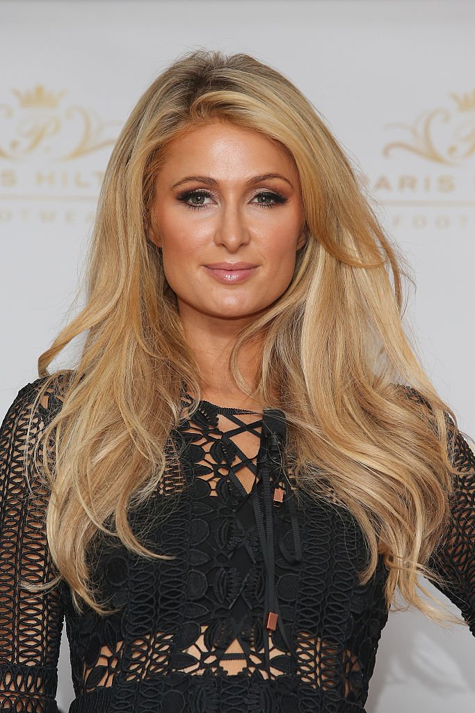 Paris Hilton attending a press conference for her new shoe collection. Source | Photo: Getty Image