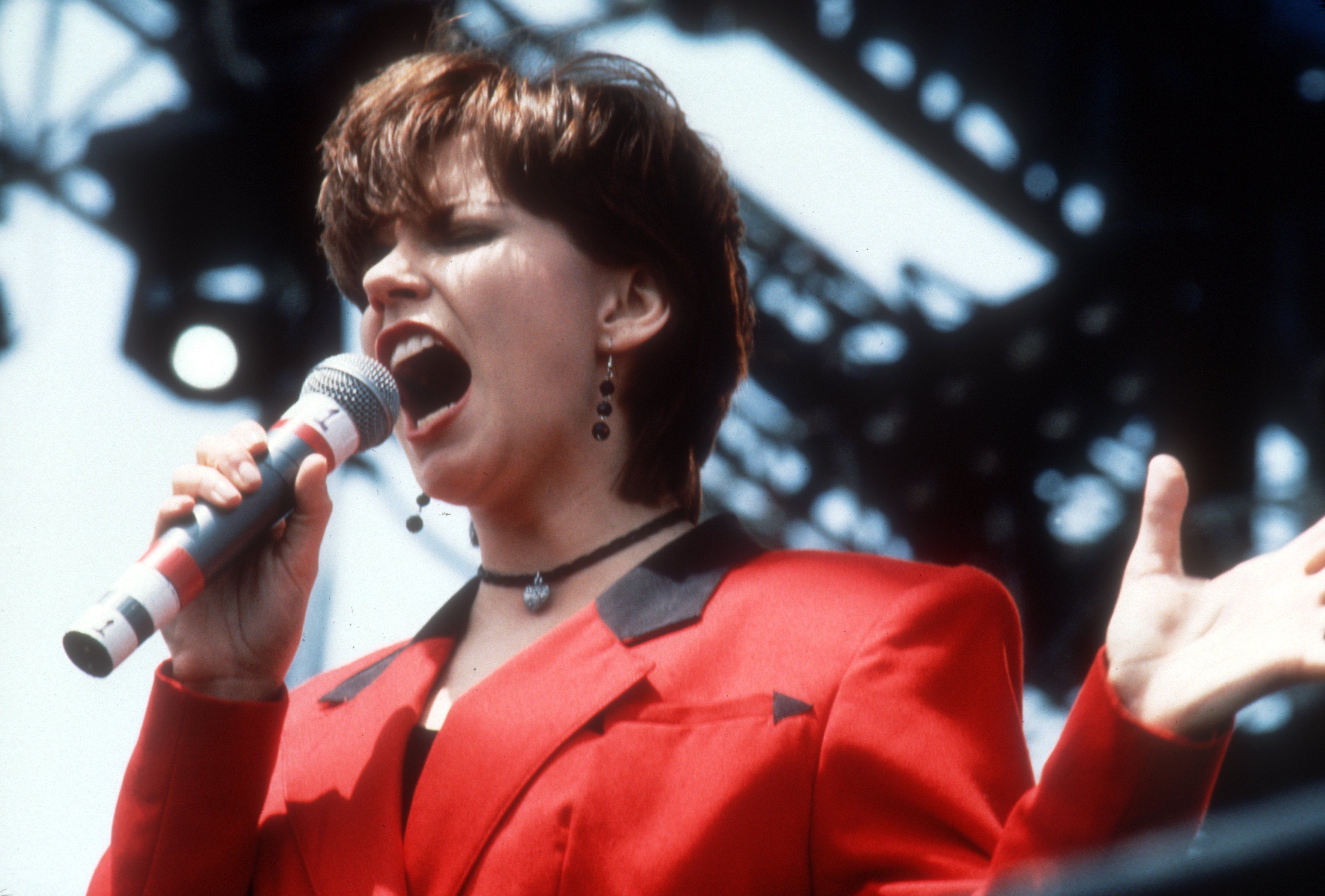 Martina McBride performing in the 70s, in her Pat Benatar phase | Source: Getty Images