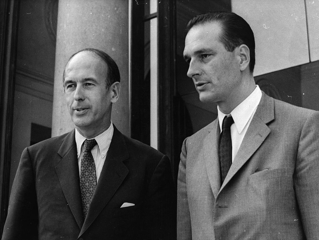 Jacques Chirac aux côtés de Valéry Giscard d'Estaing. l Source : Getty Images Jacques Chirac aux côtés de Valéry Giscard d'Estaing. l Source : Getty Images