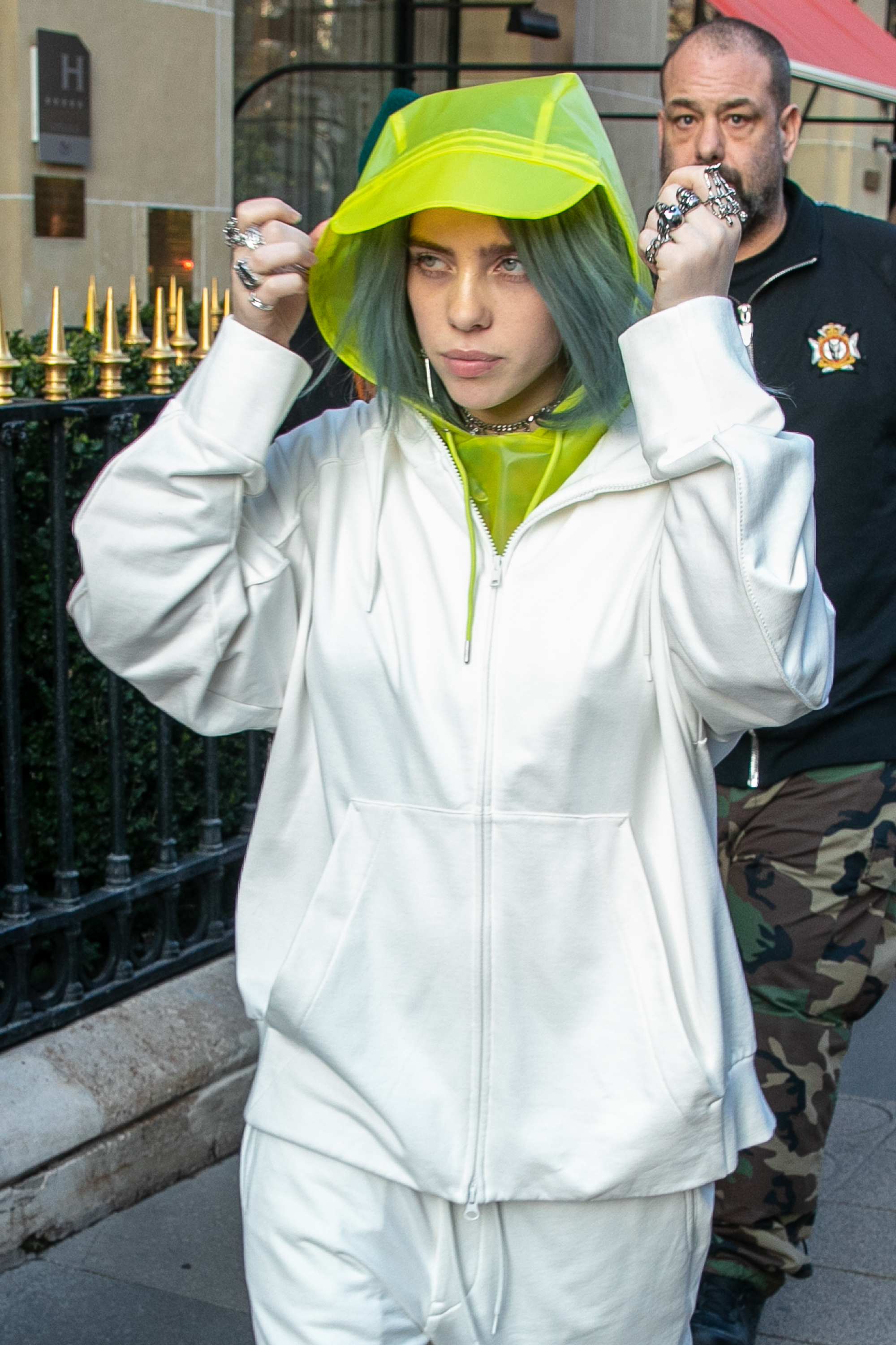 Billie Eilish is seen on Avenue Montaigne in Paris, France, on February 20, 2019. | Source: Getty Images